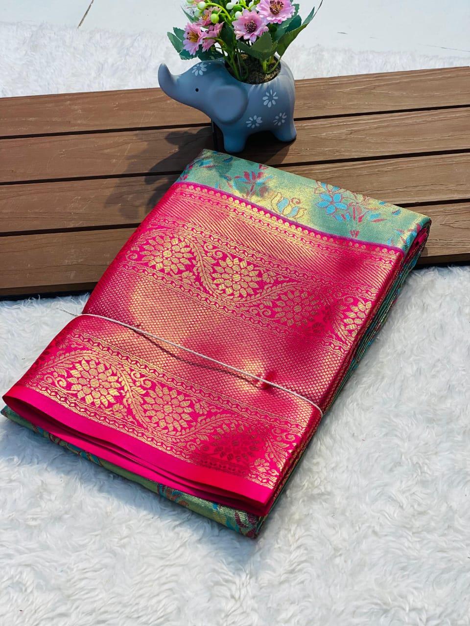 Bridal Kanjivaram Semi Silk Saree with Rich Weaving & Traditional Zari Border – Premium Wedding Wear for Boutique Displays & Festive Gifting