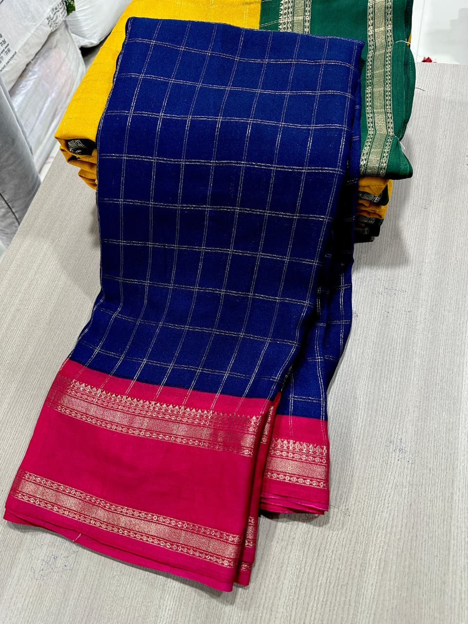 Heavy Mysore Silk Saree with All-Over Weaving & Two-Tone Padding Border – Premium Ethnic Wear for Boutique Displays & Festive Gifting