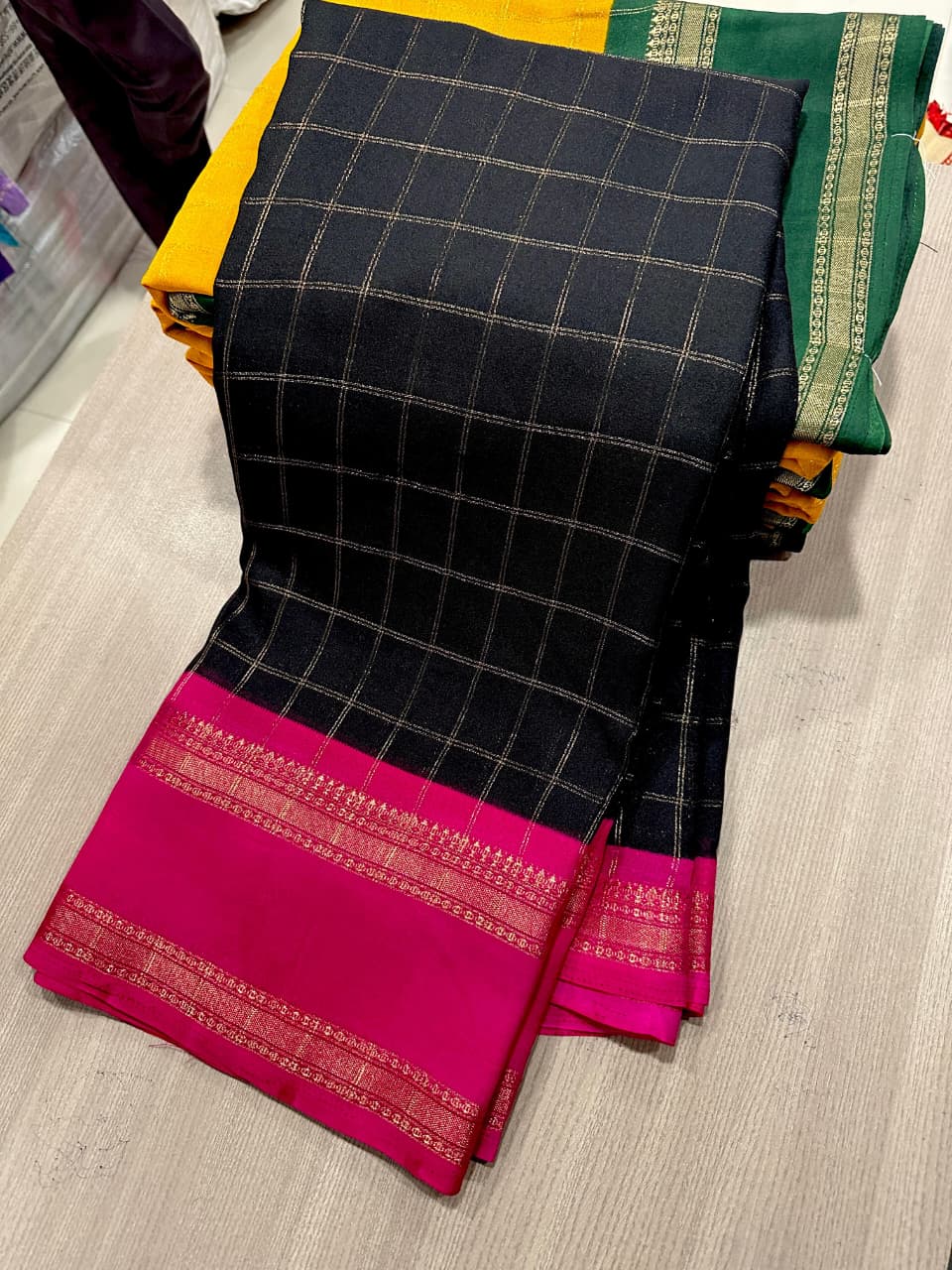 Heavy Mysore Silk Saree with All-Over Weaving & Two-Tone Padding Border – Premium Ethnic Wear for Boutique Displays & Festive Gifting