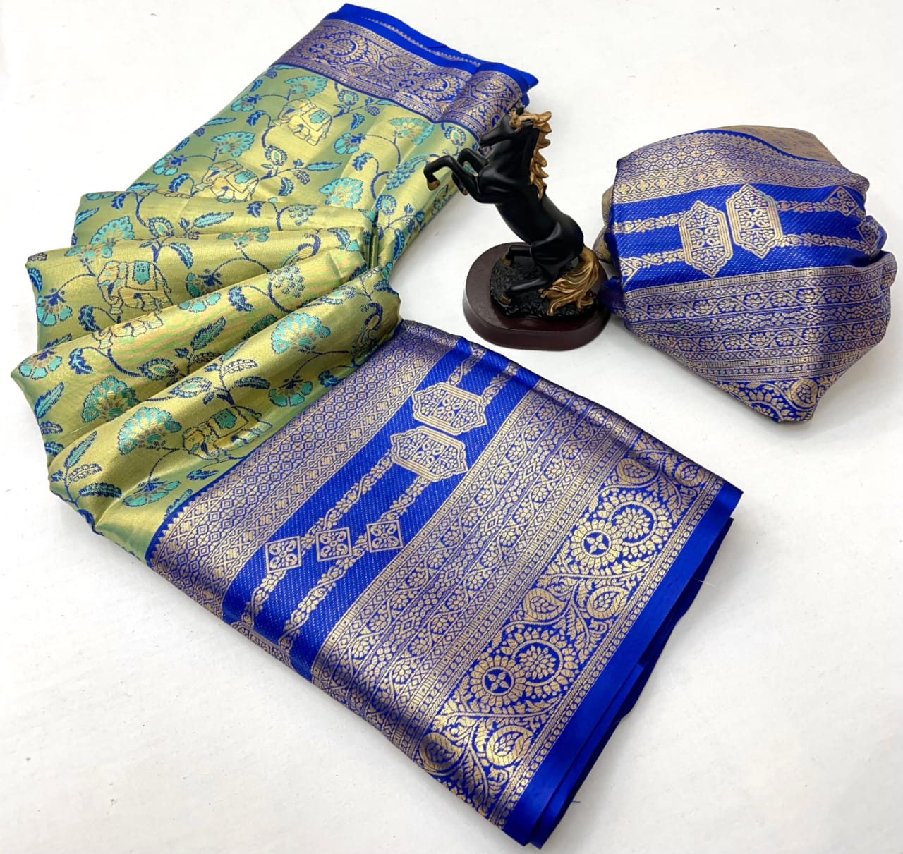 Bridal Kanjivaram Semi Pattu Saree with Contrast Zari Border & Rich Weaving Pallu – Grand Elegance for Wedding Displays & Boutique Gifting