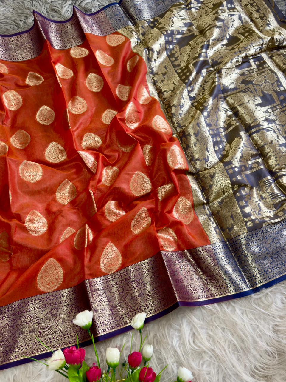 Maheshwari Cotton Silk Saree with Golden Zari & Rich Borders – Elegant Festive Wear for Boutique Displays & Traditional Gifting