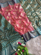 Maheshwari Cotton Silk Saree with Golden Zari & Rich Borders – Elegant Festive Wear for Boutique Displays & Traditional Gifting