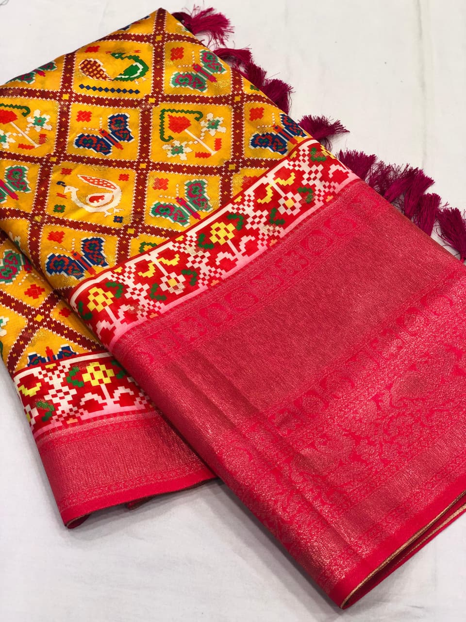 Soft Banarasi Silk Saree with Kalamkari Digital Print & Zari Weaving – Regal Party Wear for Boutique Displays & Festive Gifting