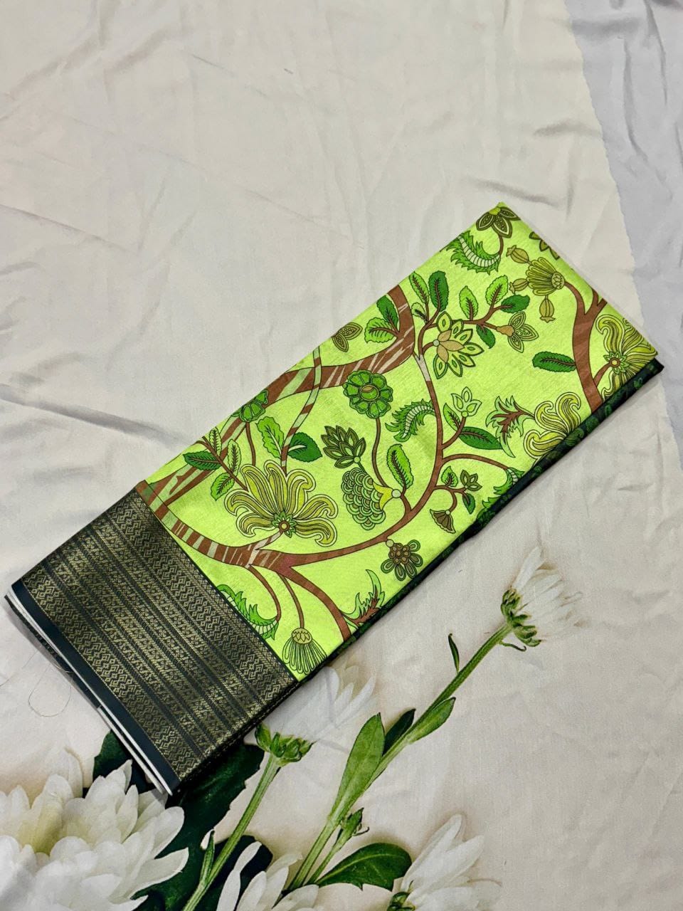 Fashion Fusion Semi-Crepe Saree with Tanjore & Floral Gap Border + Striped Pallu – Artistic Elegance for Boutique Displays & Festive Gifting