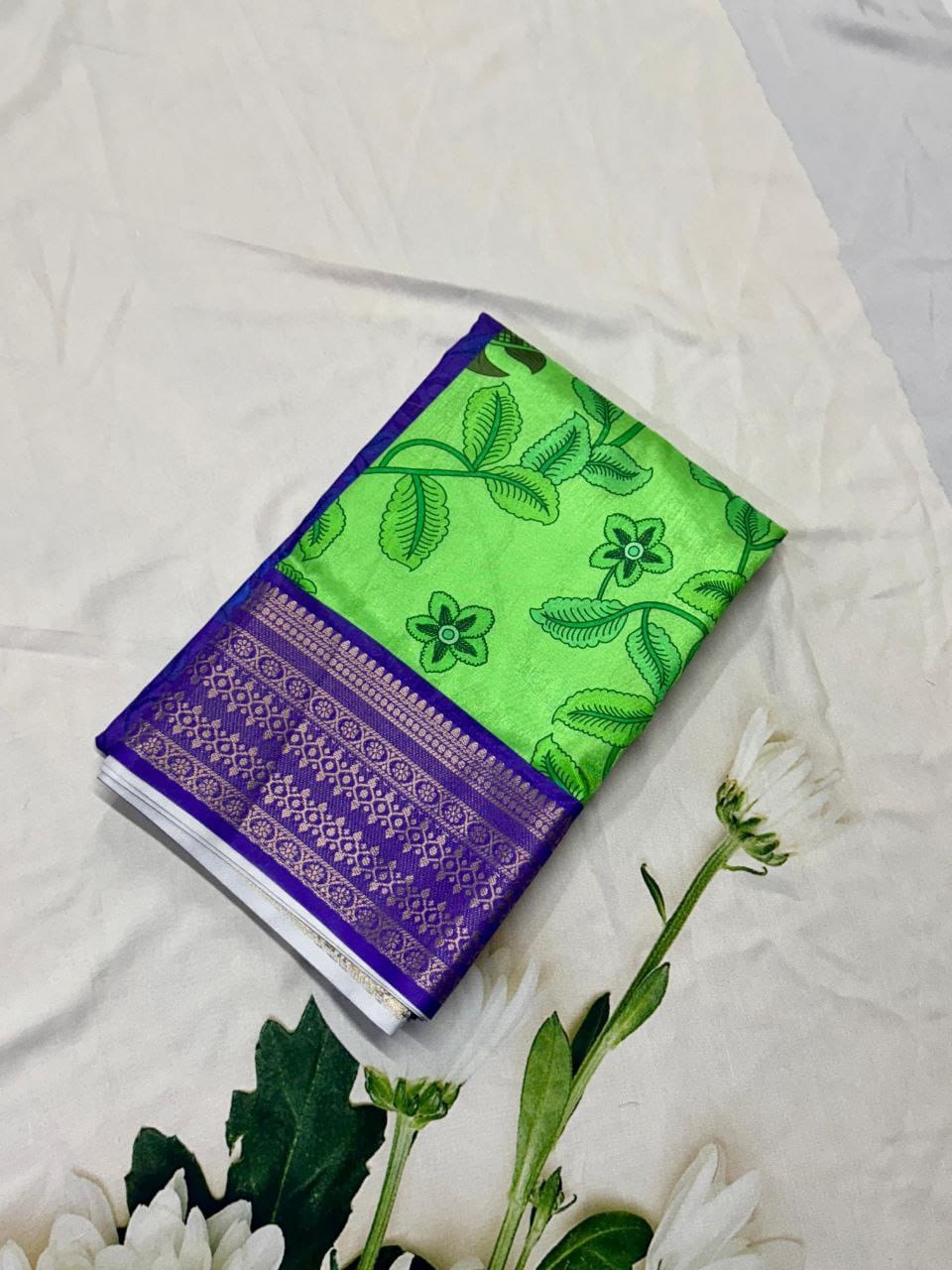 Fashion Fusion Semi-Crepe Saree with Tanjore & Floral Gap Border + Striped Pallu – Artistic Elegance for Boutique Displays & Festive Gifting