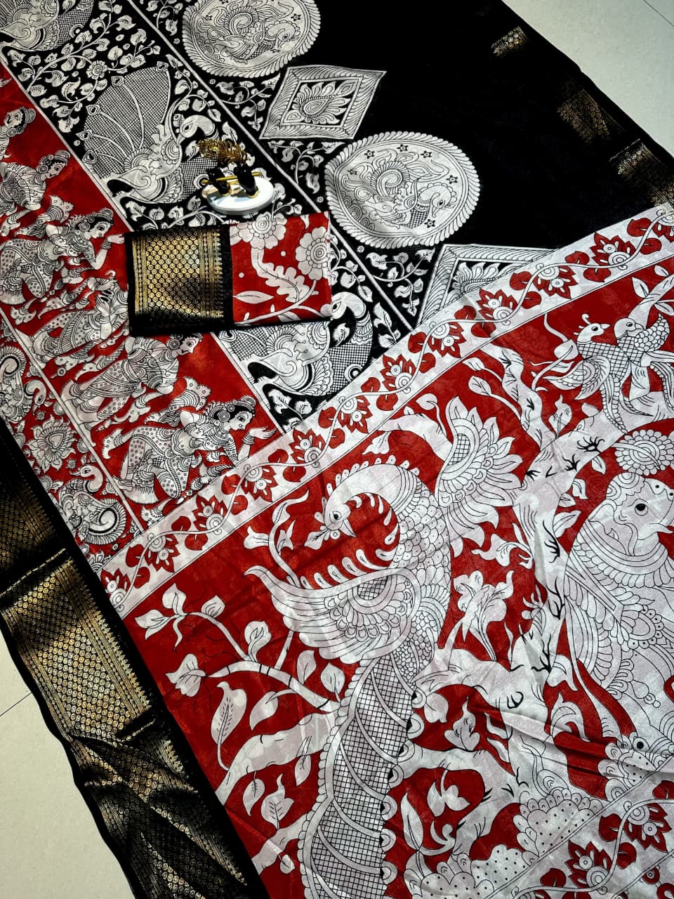 Pure Dola Silk Saree with Original Jacquard Border & Running Blouse – Premium Elegance for Boutique Displays & Bulk Orders