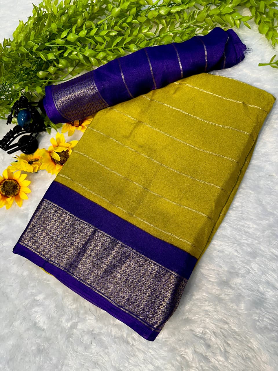 Heavy Mysore Silk Saree with All-Over Weaving & Two-Tone Padding Border – Regal Elegance for Boutique Displays & Festive Bulk Orders