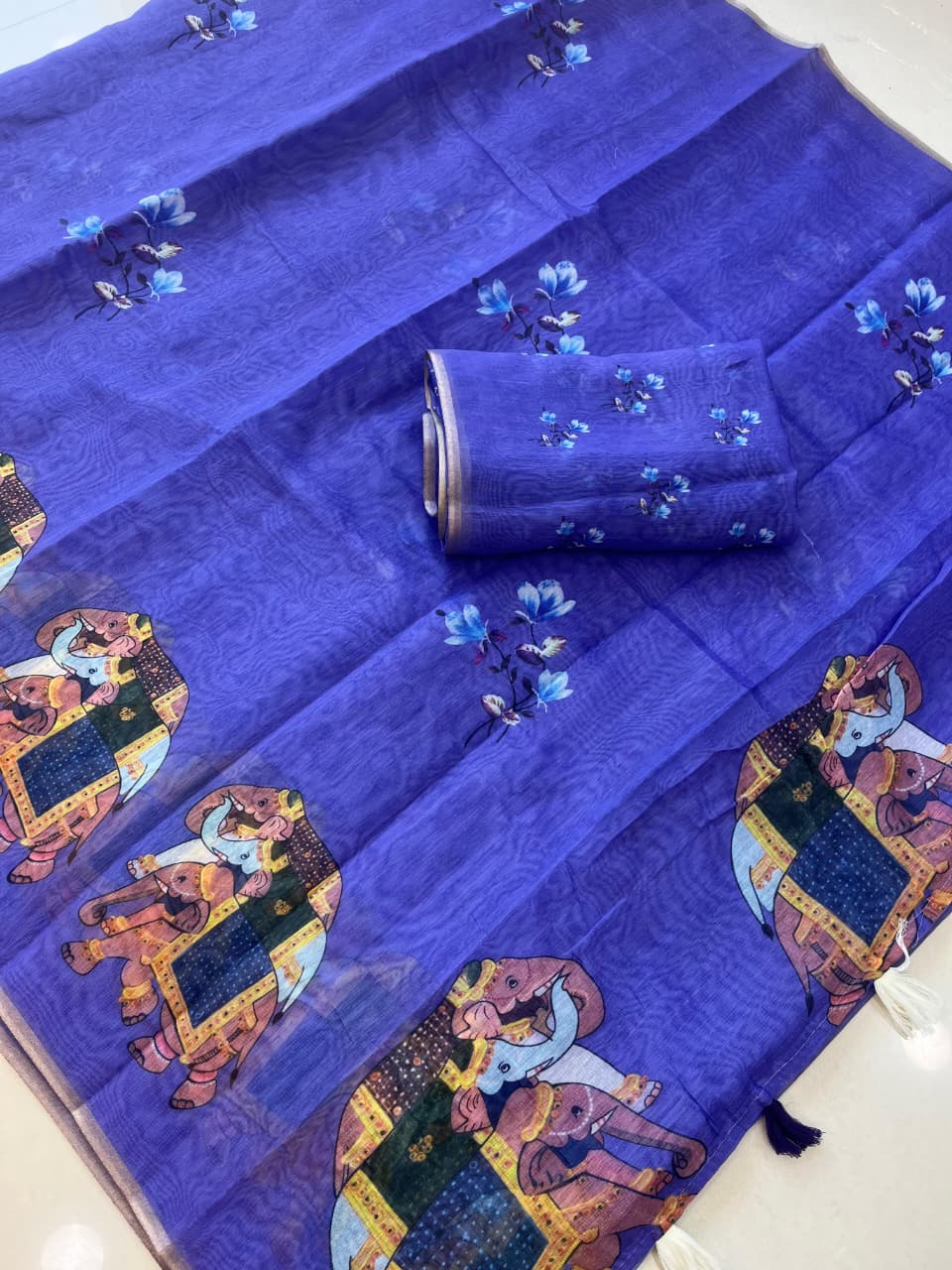 Pure Soft Chanderi Cotton Saree with Zari Pattu Border & Tassel Pallu – Graceful Heritage for Boutique Displays & Festive Bulk Orders