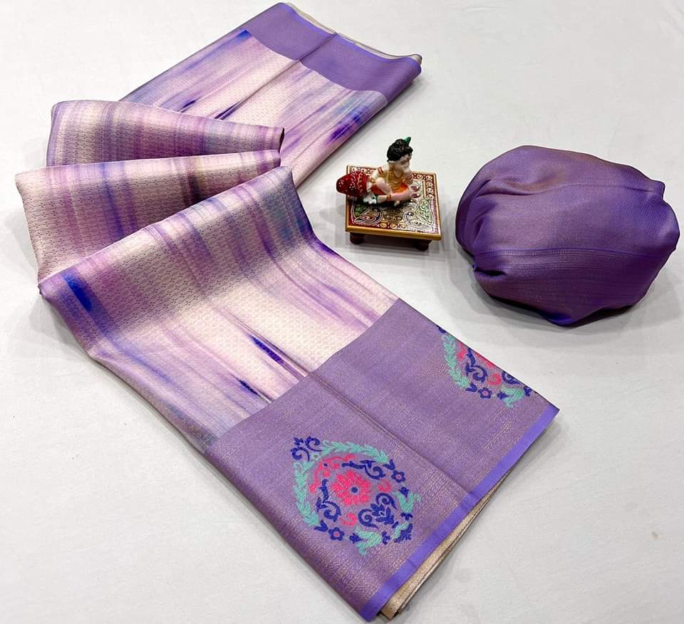 Fabulous Softy Silk Saree with Gold Jari, Contrast Border & Grand Pallu – Trending Elegance for Boutique Displays