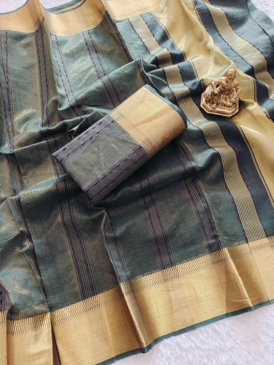 Heavy Maheshwari Silk Saree with Katha Work, Jacquard Border & Rich Pallu – Festive Elegance for Boutique Displays & Bulk Orders