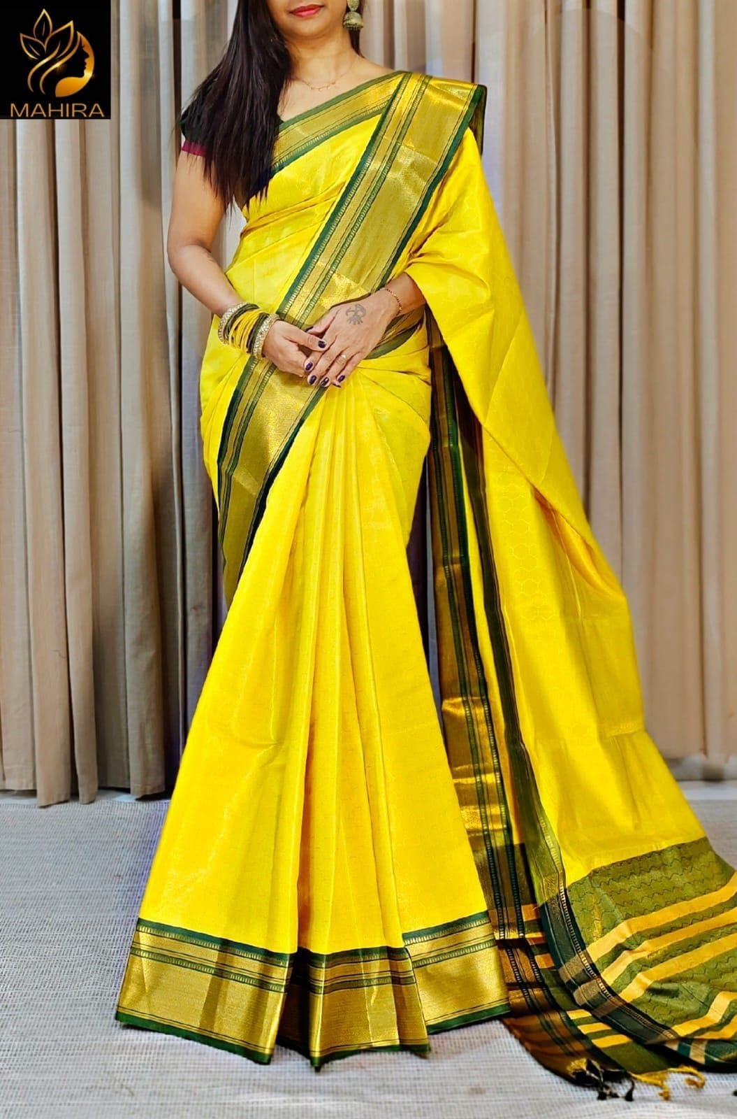 Pure Mercerised Kanchivaram Silk Saree with Small Checks Zari Pattern & Contrast Jacquard Blouse – Regal Heritage for Boutique Displays & Festive Bulk Orders