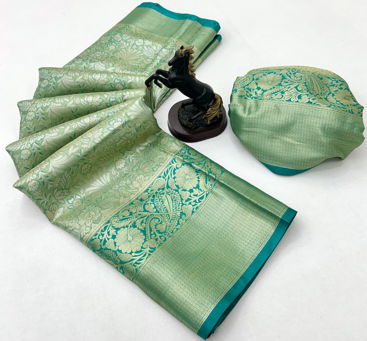 Bridal Kanchipuram Silk Saree – Royal Zari Weave with Floral & Paisley Motifs