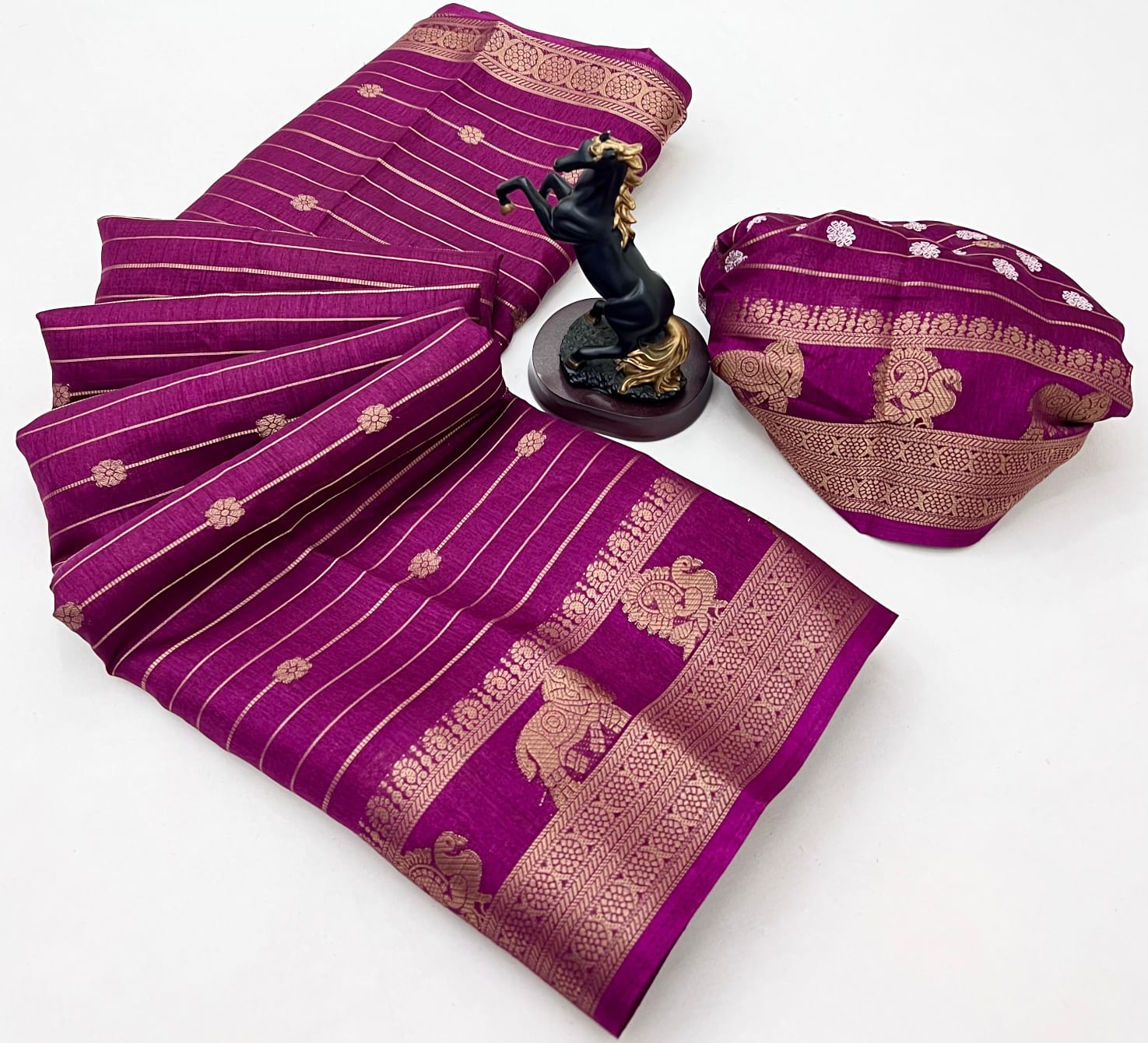 🌿 Premium Fox Georgette Saree – Kalamkari Border, Copper Zari Weaving & Designer Butti Blouse 🌿