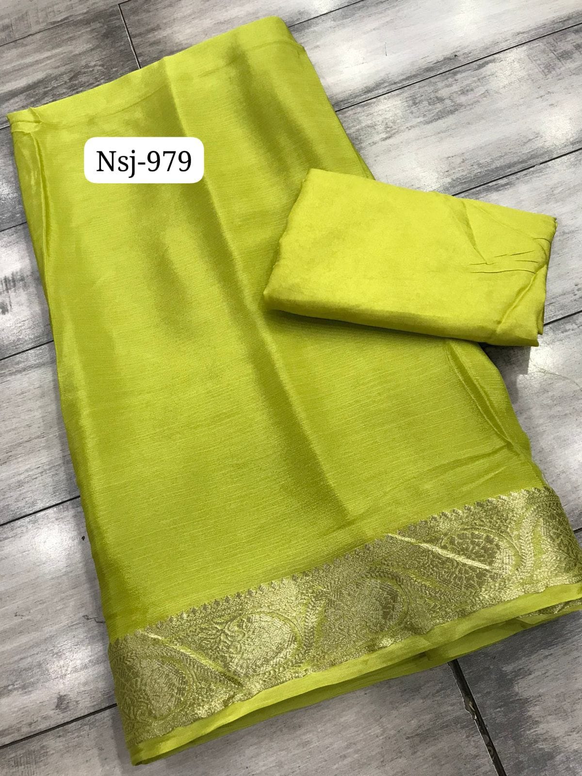 Pure Gajji Silk Saree – Elegant Plain Finish with Original Lagdi Patta Pallu