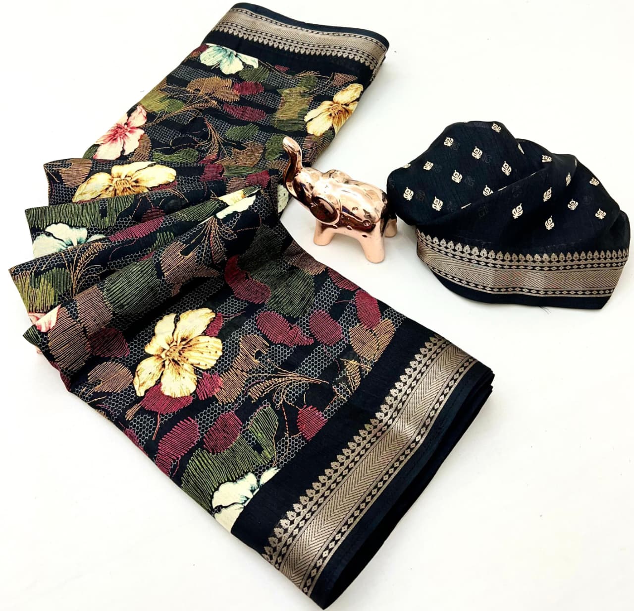 Blend Cotton Saree with Floral Prints, Zari Border & Contrast Blouse – Stylish Designer Collection