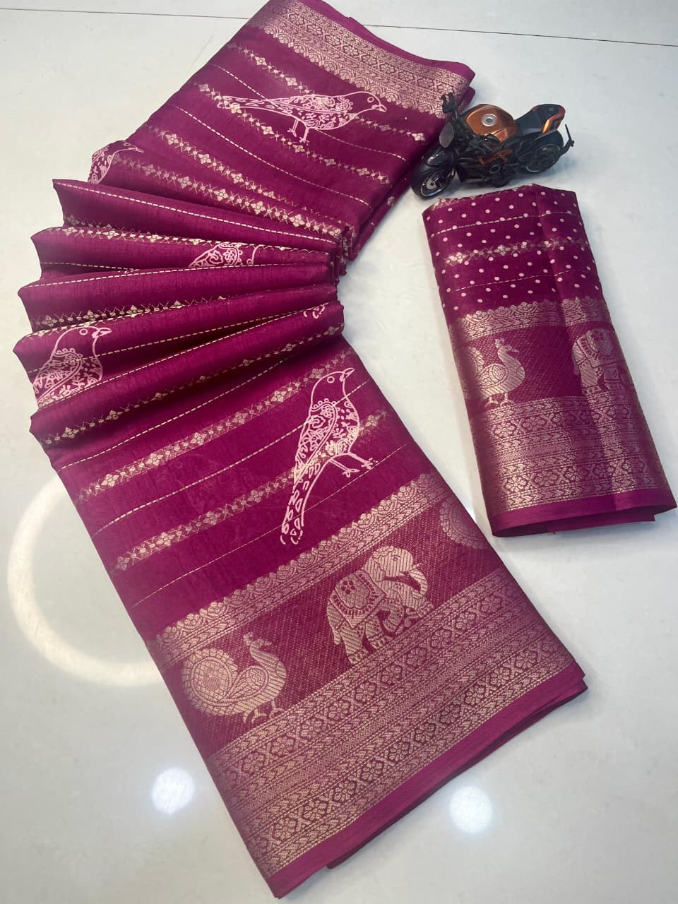 Viscose Georgette Saree with All-Over Floral Print & Printed Blouse – Lightweight Grace for Boutique Elegance