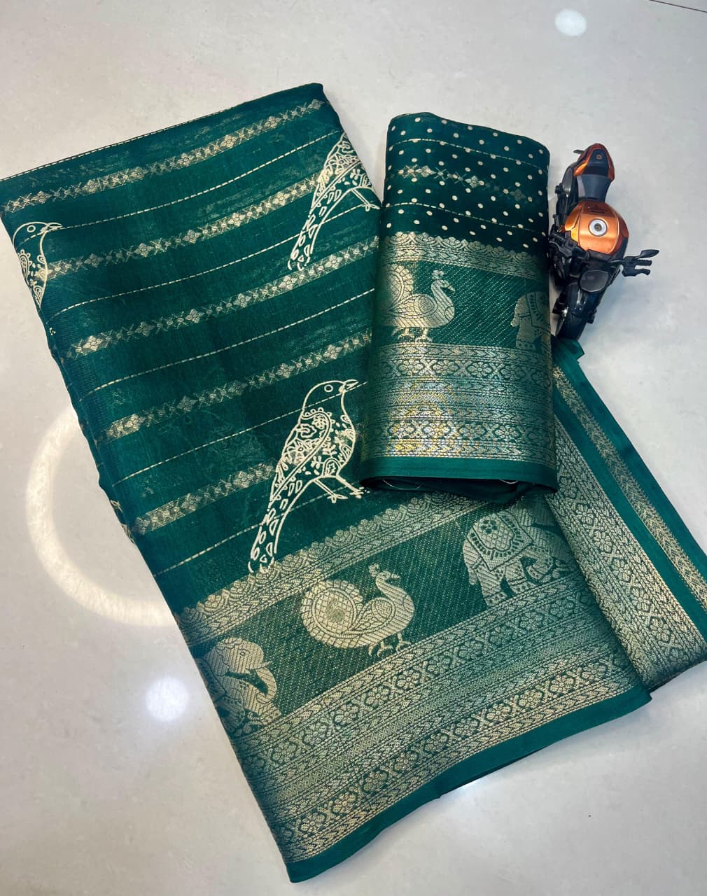 Viscose Georgette Saree with All-Over Floral Print & Printed Blouse – Lightweight Grace for Boutique Elegance