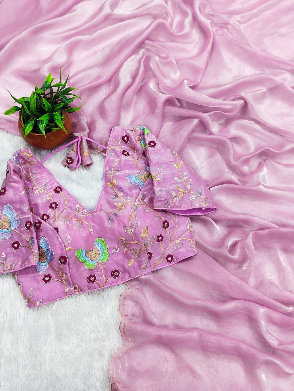 Fendy Satin Designer Saree with Double Arca & Jari Cut Work + Val Moti Blouse – Glamorous Statement for Sangeet & Cocktail Nights