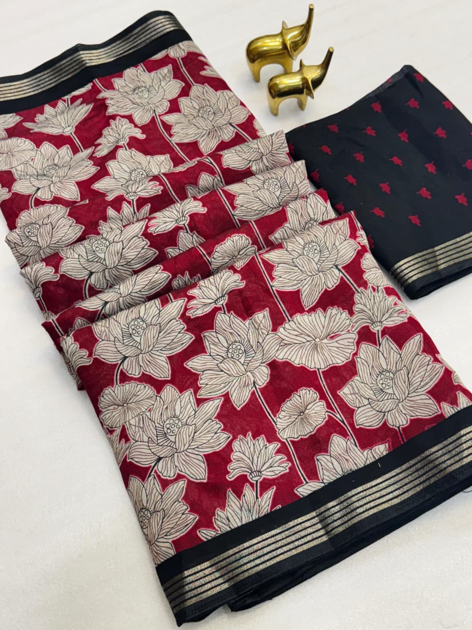 Mangalagiri Silk Saree with All-Over Design, Weaving Border & Kalamkari Pallu – Artistic Elegance for Boutique Displays