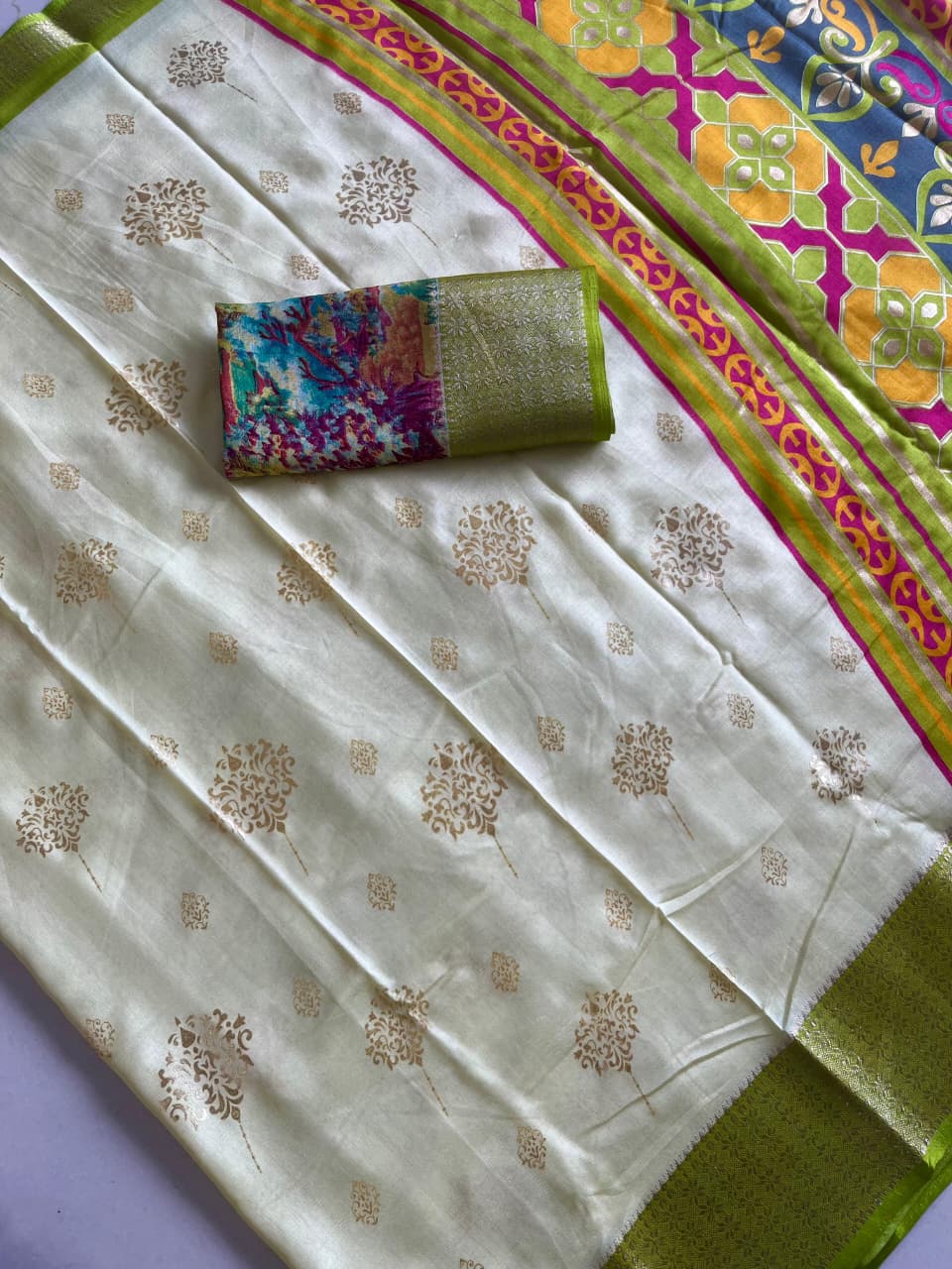 Dola Silk Saree with All-Over Foil Work & Printed Blouse – Shimmering Elegance for Boutique Bulk Orders