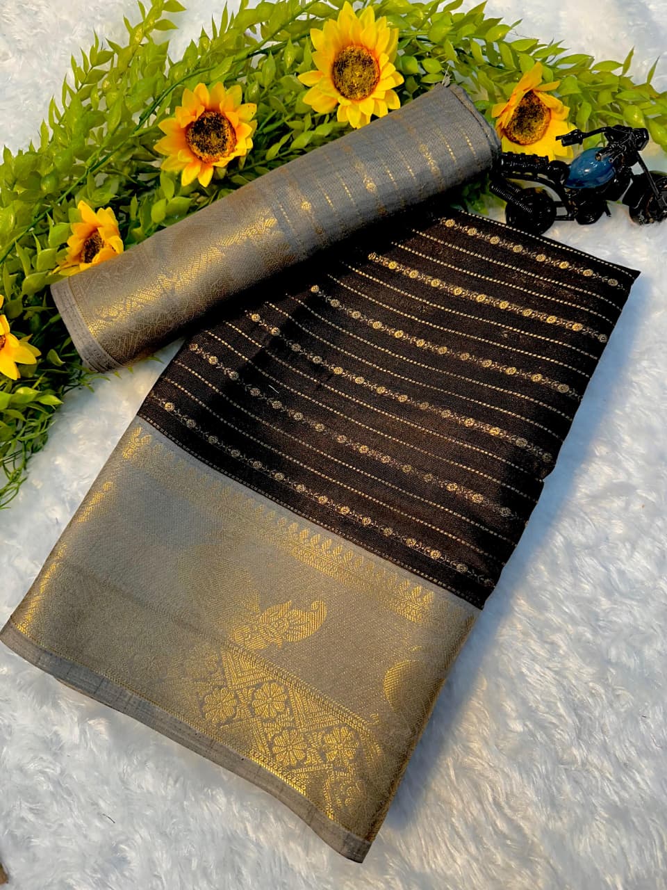 Heavy Mysore Silk Saree with All-Over Weaving & Two-Tone Padding Border – Luxe Ethnic Elegance for Boutique Bulk Orders