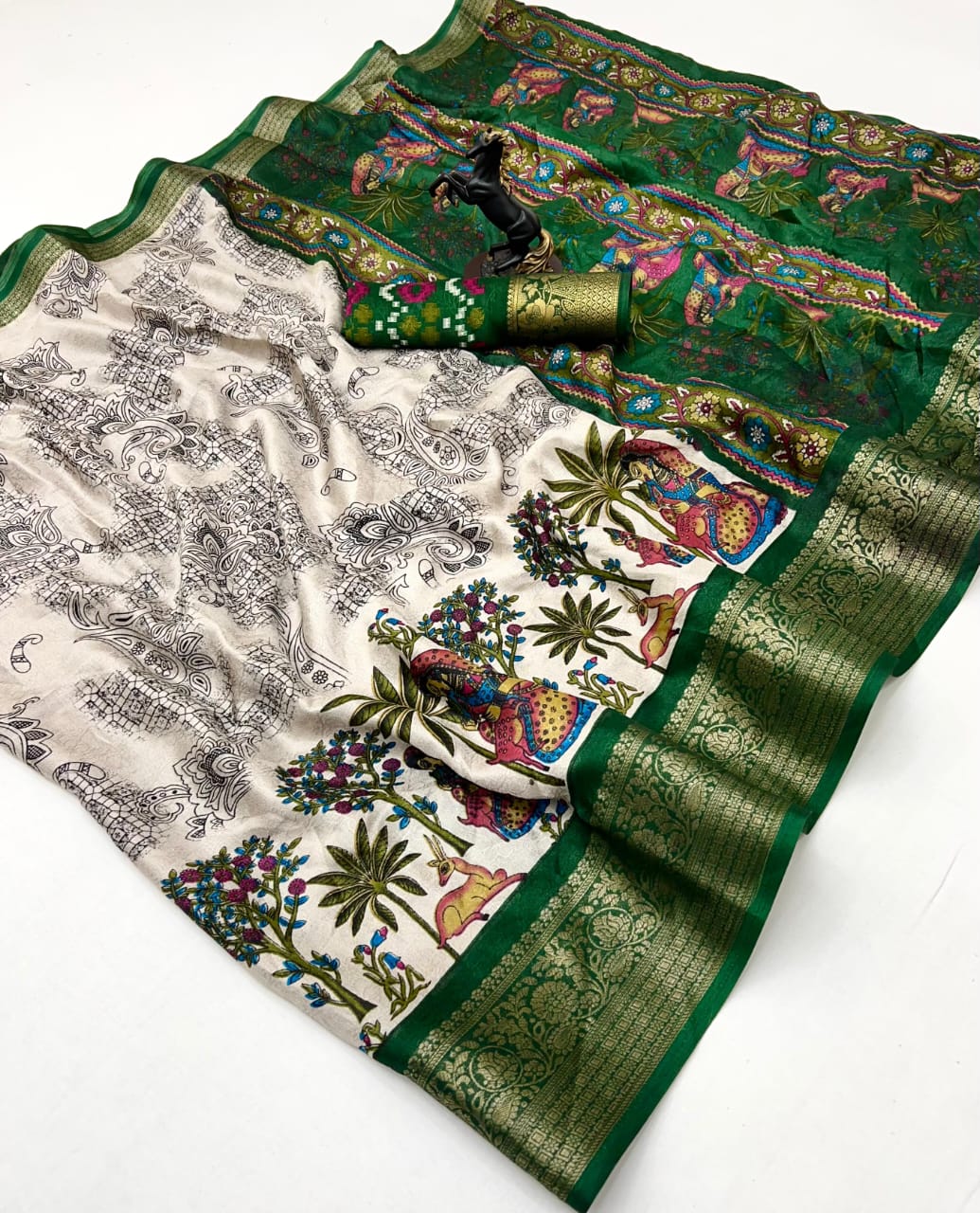 Premium Marshmallow Saree with Madhubani Print & Zari Border – Artistic Heritage for Boutique Bulk Orders
