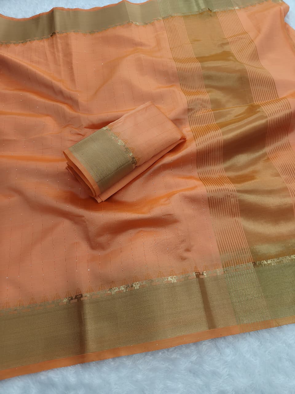 Heavy  maheshwari silk saree with gold jacquard border and gold rich pallu embedded with sequence weave work allover saree with Perfectly matched blouse piece and pallu