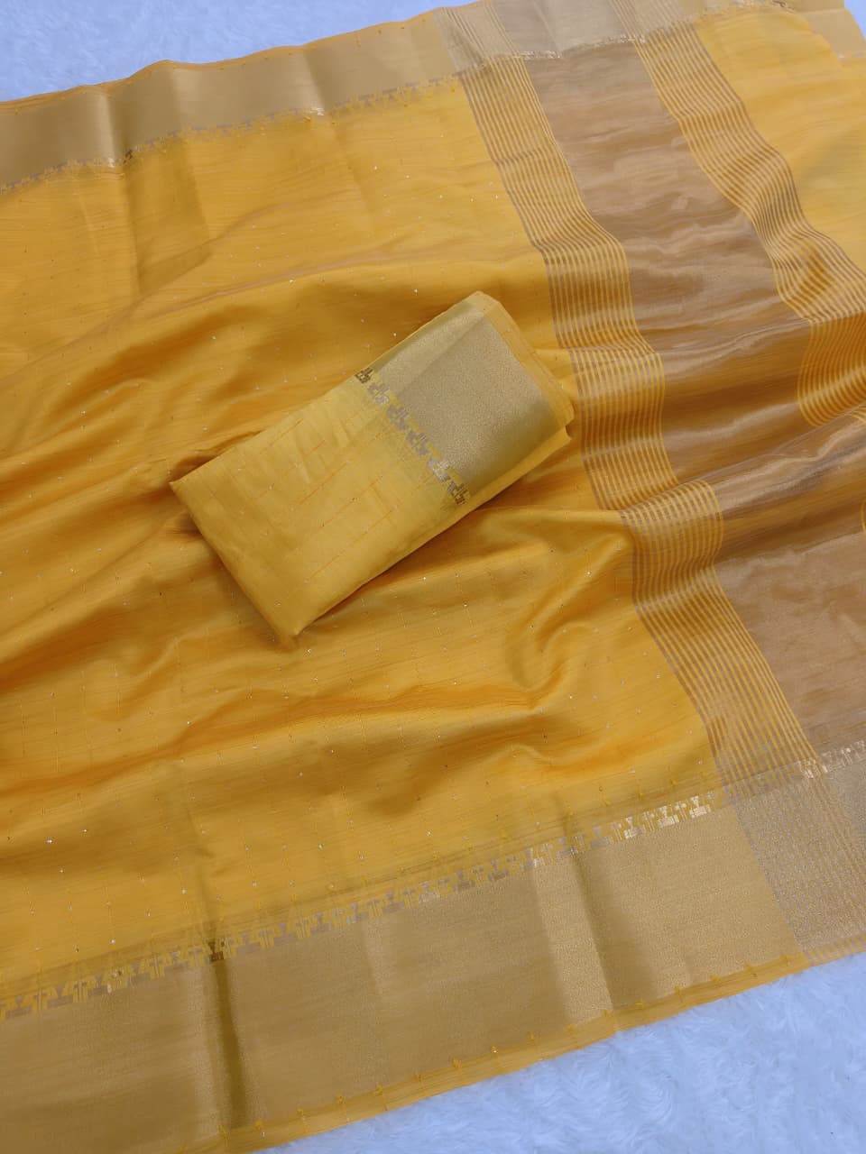 Heavy  maheshwari silk saree with gold jacquard border and gold rich pallu embedded with sequence weave work allover saree with Perfectly matched blouse piece and pallu