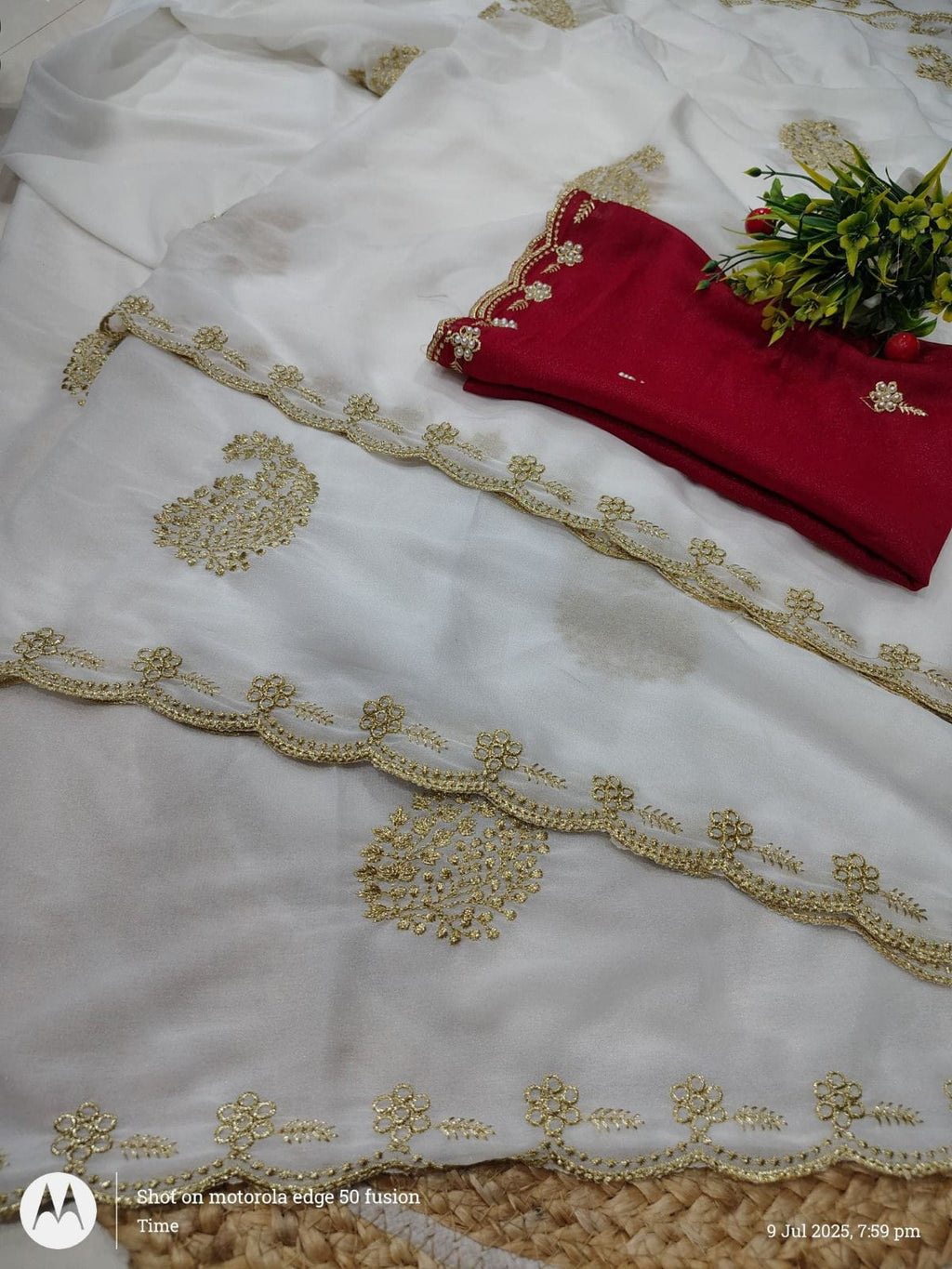 Premium Star Georgette Silk Saree with Embroidery & Scalloped Zari Cutwork Border – Festive & Partywear Collection