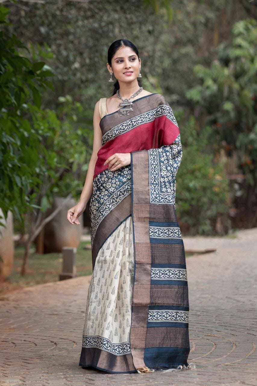 Dream Flare Kalamkari Tussar Silk Saree with Rich Jari Border & Coordinated Blouse – Artistic Heritage for Boutique Displays & Festive Gifting