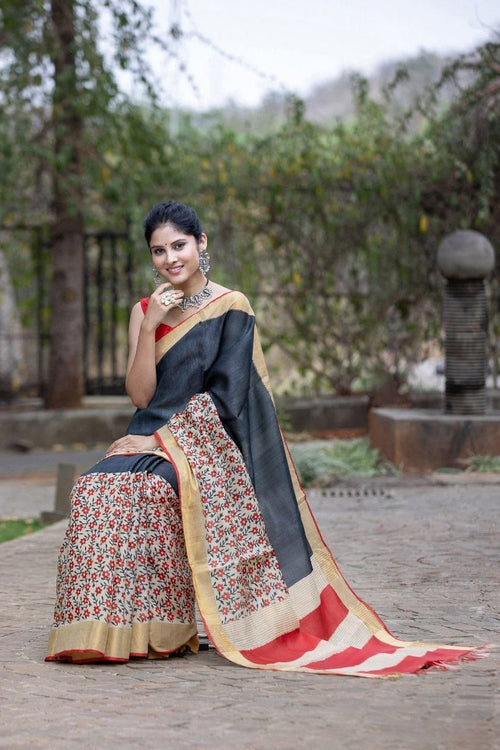 Dream Flare Kalamkari Tussar Silk Saree with Rich Jari Border & Coordinated Blouse – Artistic Heritage for Boutique Displays & Festive Gifting