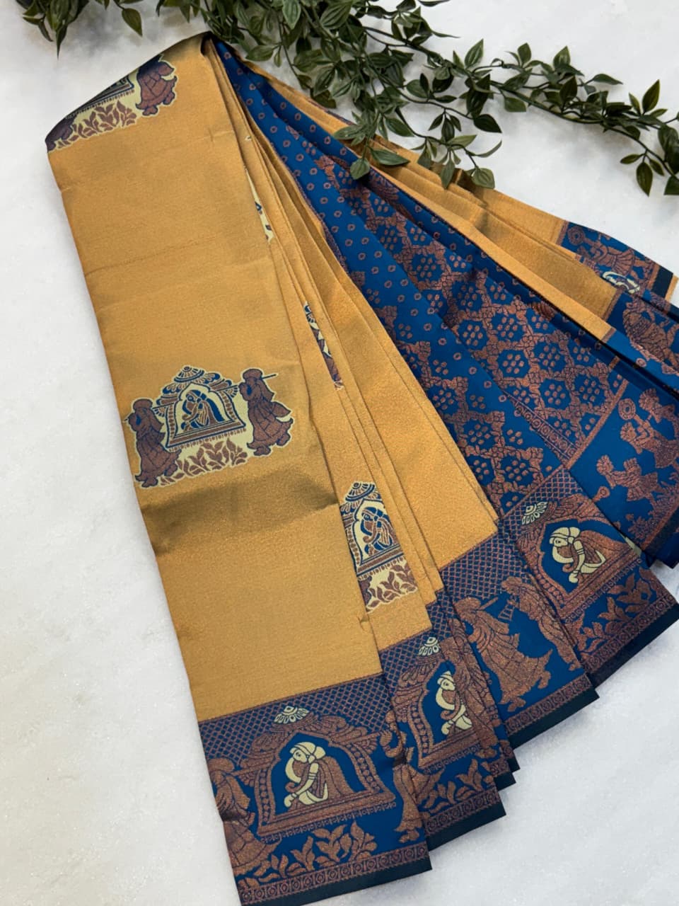 Kanjeevaram/Elampillai Pattu Silk Saree with Misri Fold – Traditional Grandeur for Boutique Displays & Wedding Season Gifting