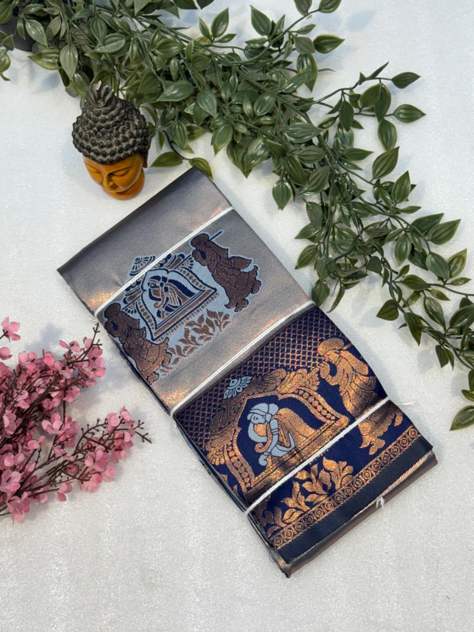 Kanjeevaram/Elampillai Pattu Silk Saree with Misri Fold – Traditional Grandeur for Boutique Displays & Wedding Season Gifting