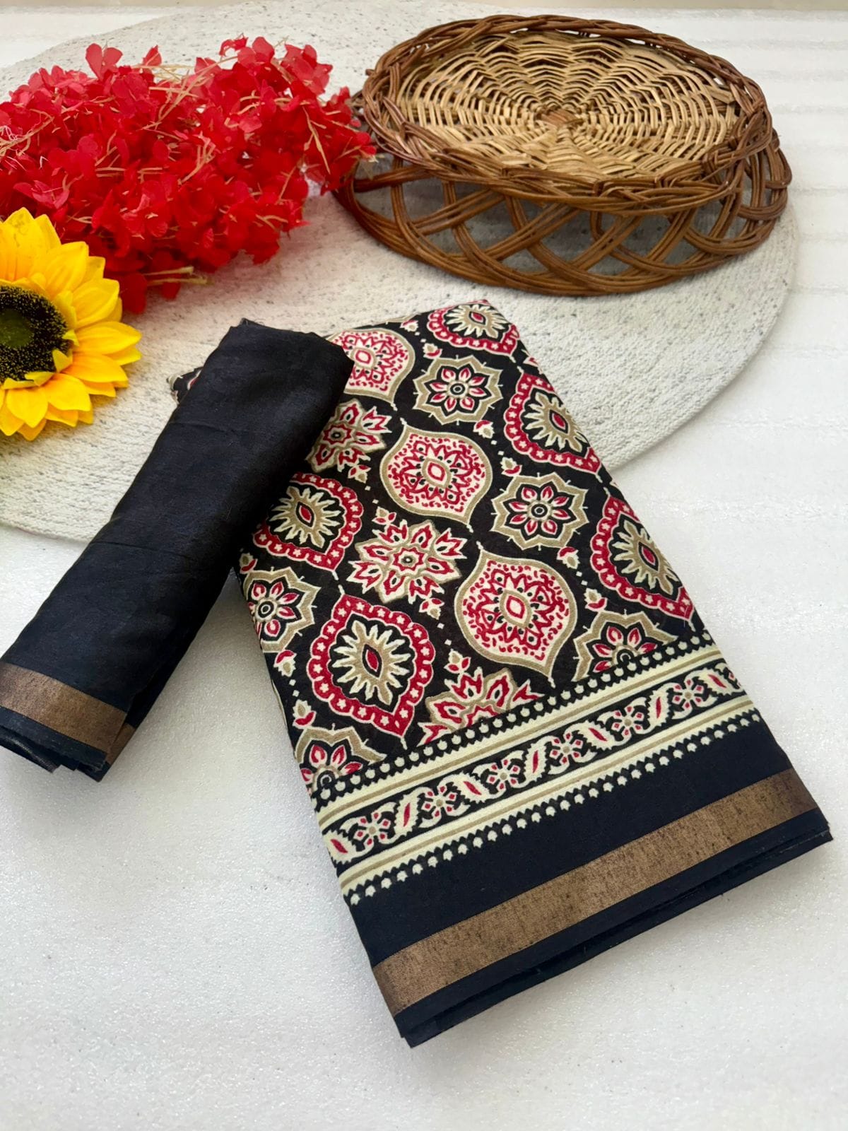 Super Mul Mul Cotton Viscose Saree with Patola Pallu & Sequin Work Blouse – Premium Boutique Wear & Festive Gifting