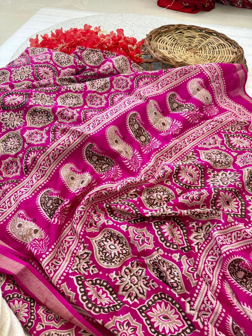 Super Mul Mul Cotton Viscose Saree with Patola Pallu & Sequin Work Blouse – Premium Boutique Wear & Festive Gifting