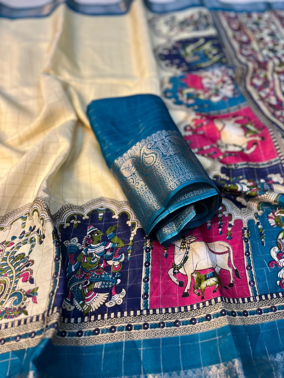 Soft Dola Silk Batik Saree with Jacquard Border – Artistic Elegance for Boutique Ethnic Collections