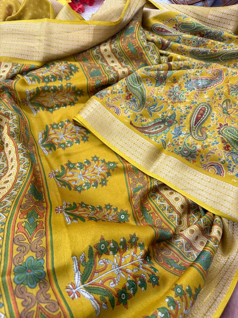 Heavy Marsh Mellow Saree with Floral Print & Golden Zari Border – Premium New Arrival