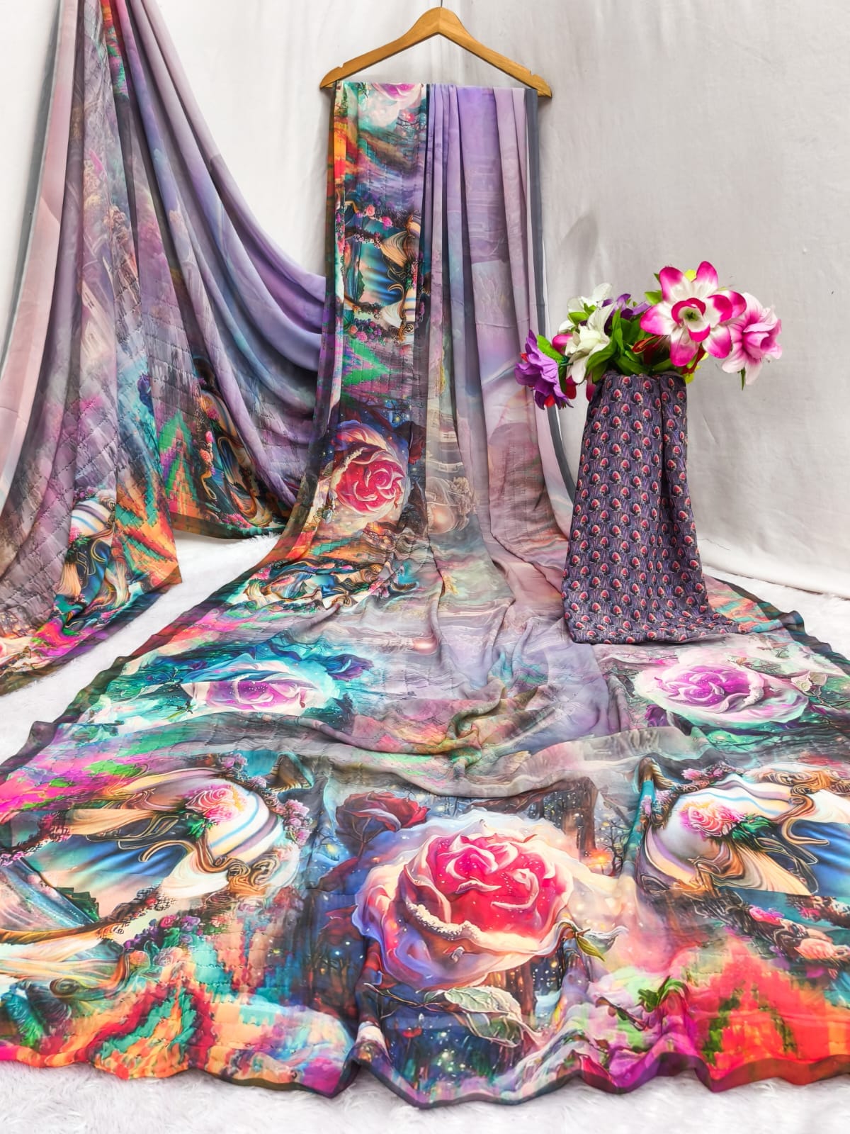 Superhit Weightless Blooming Digital Print Saree with Matching Blouse – New Arrival