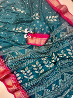 Premium Crepe Silk Saree with Jacquard Jari Butti Work & Running Blouse – Elegant Boutique Wear & Festive Gifting