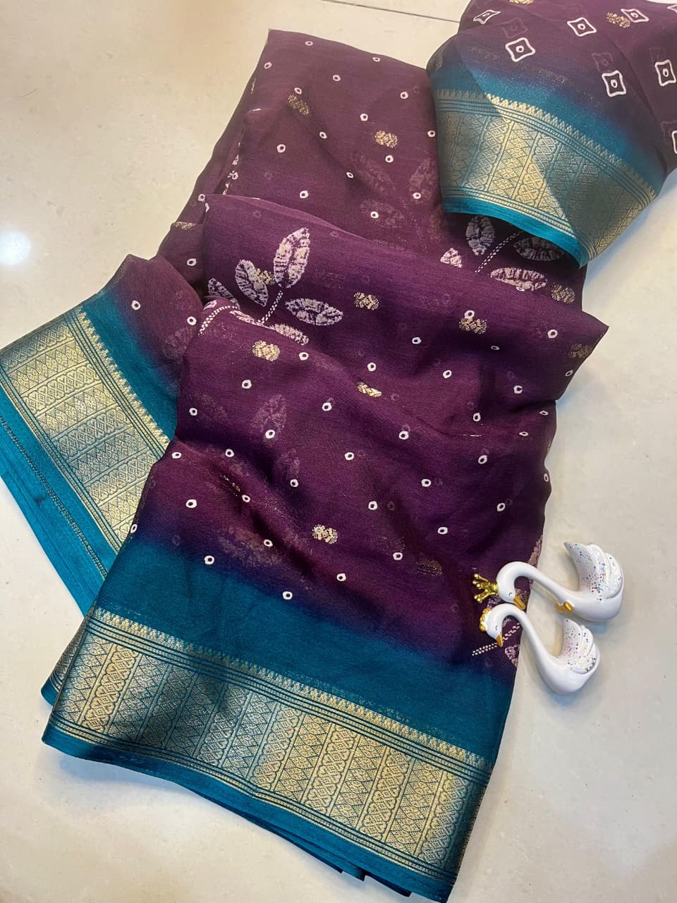 Premium Crepe Silk Saree with Jacquard Jari Butti Work & Running Blouse – Elegant Boutique Wear & Festive Gifting