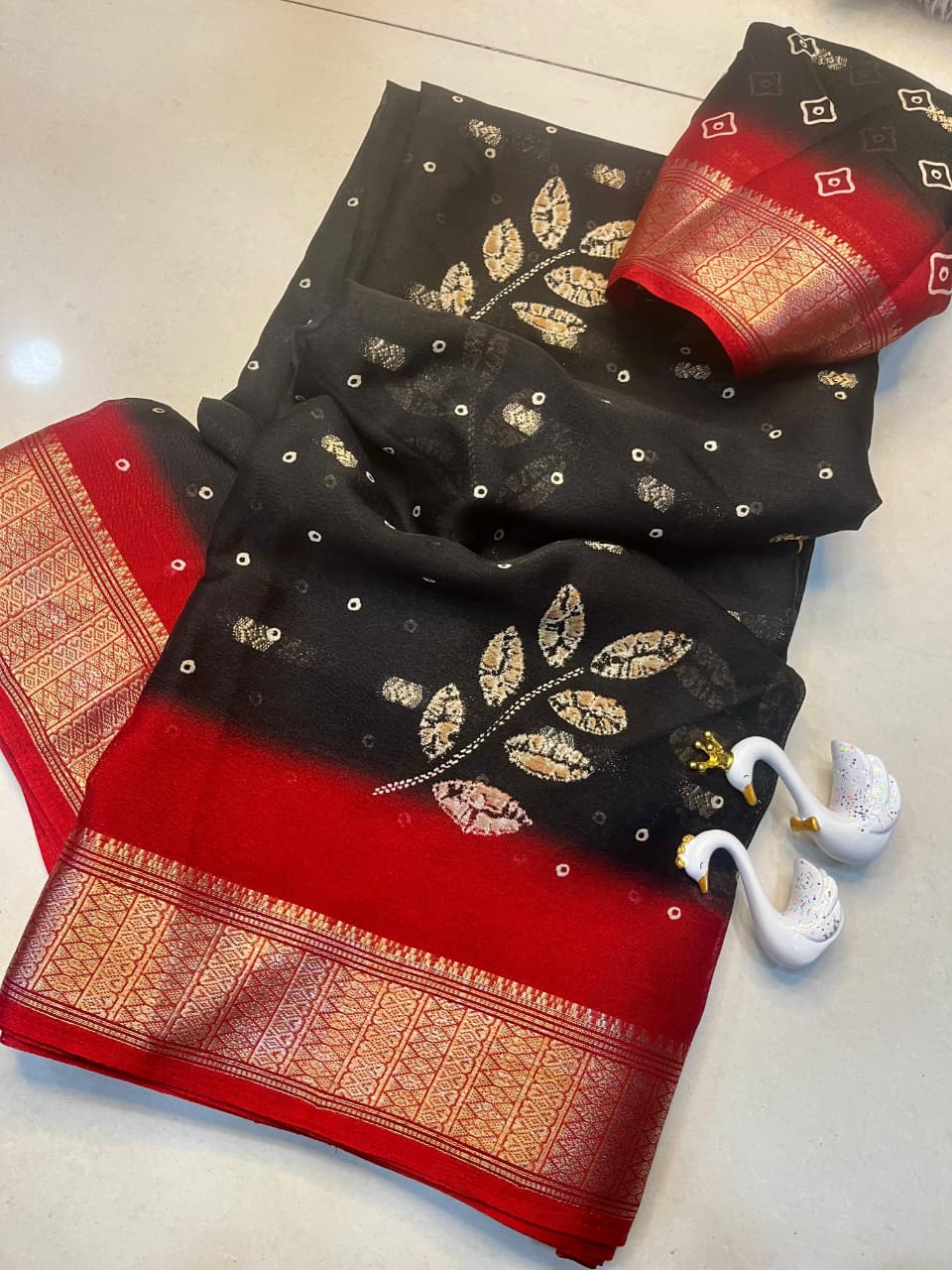 Premium Crepe Silk Saree with Jacquard Jari Butti Work & Running Blouse – Elegant Boutique Wear & Festive Gifting