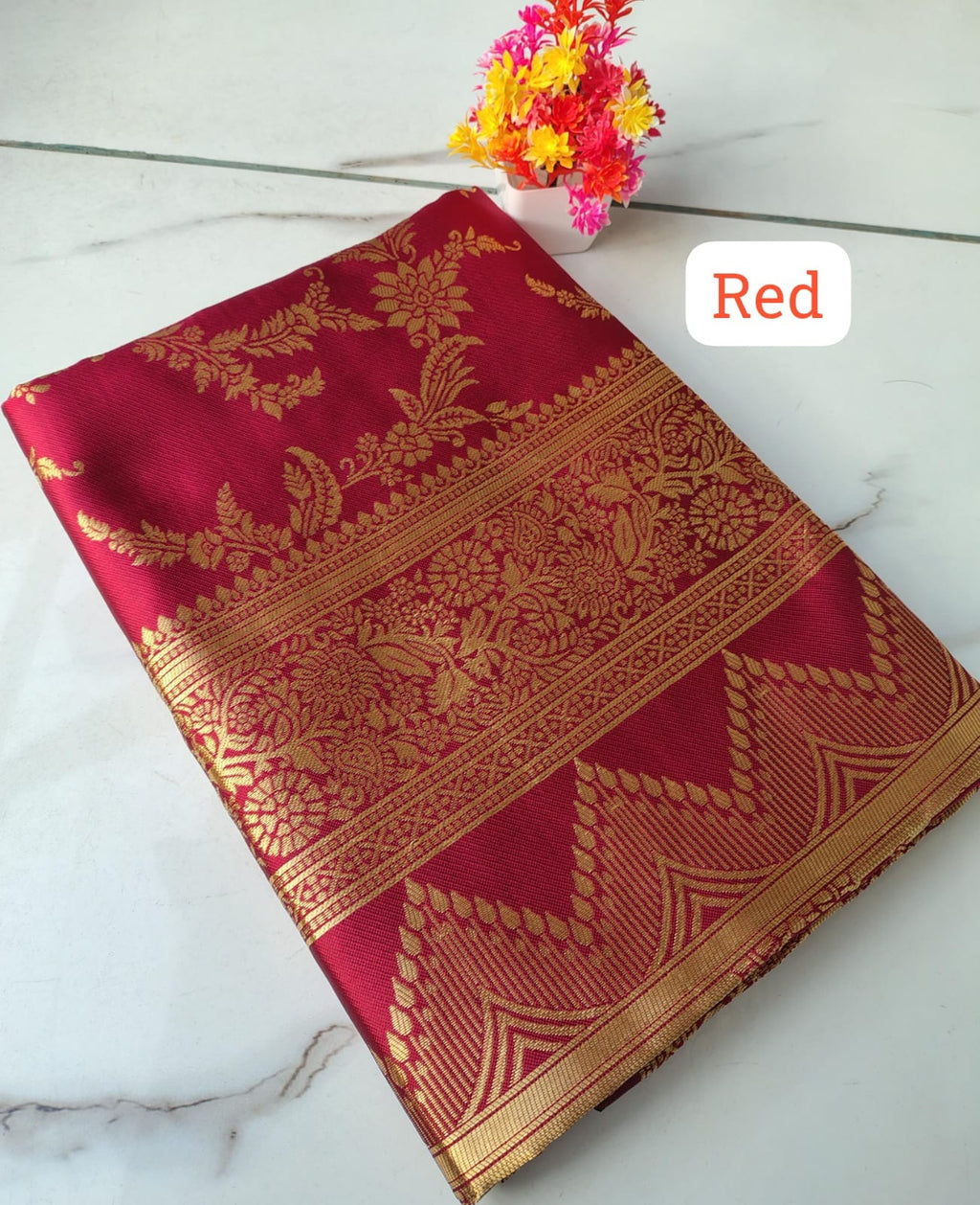 Banarasi Soft Silk Saree – Elegant Weaving Work.