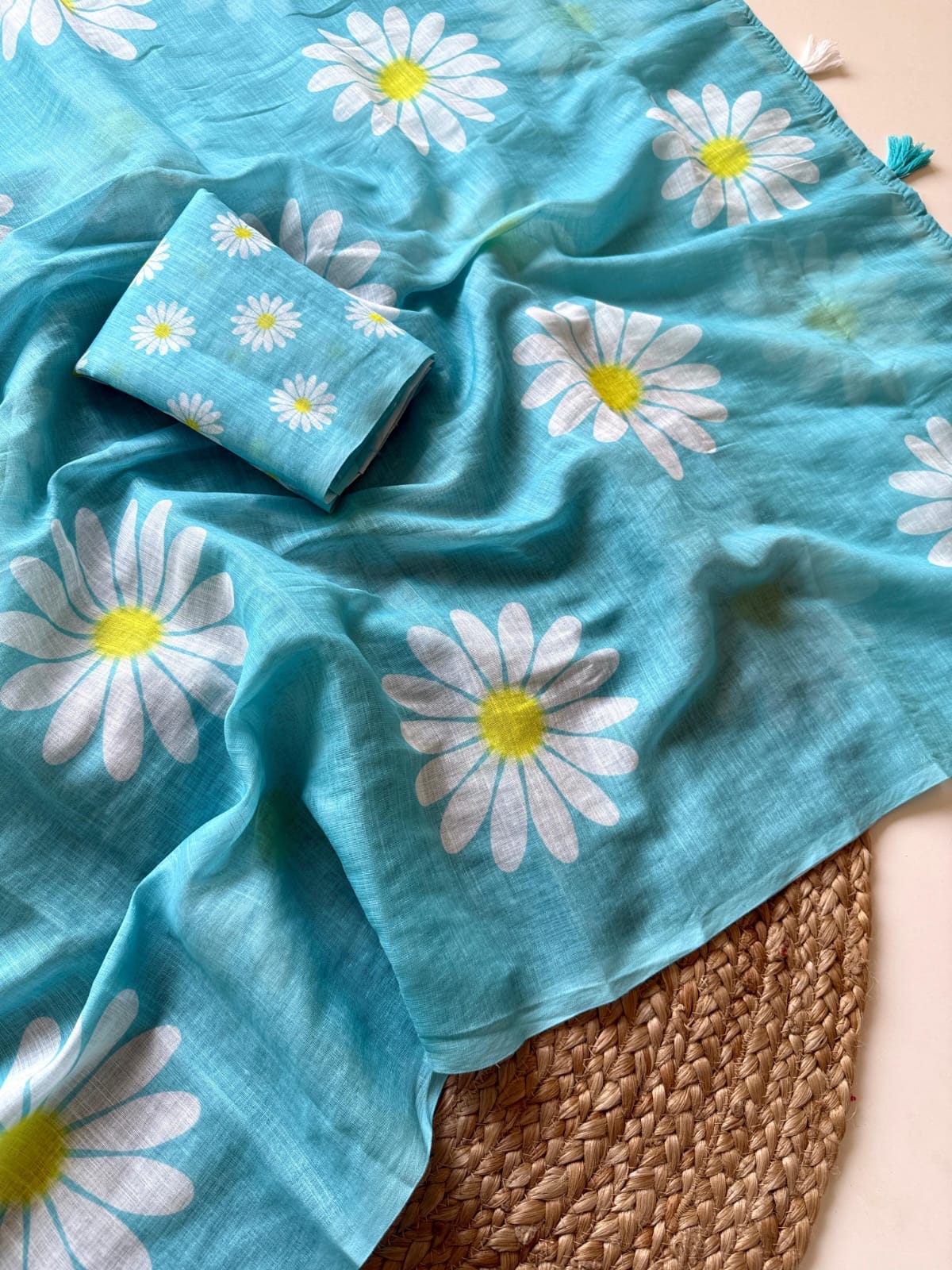 Pure Linen Digital Print Saree with Tassels.