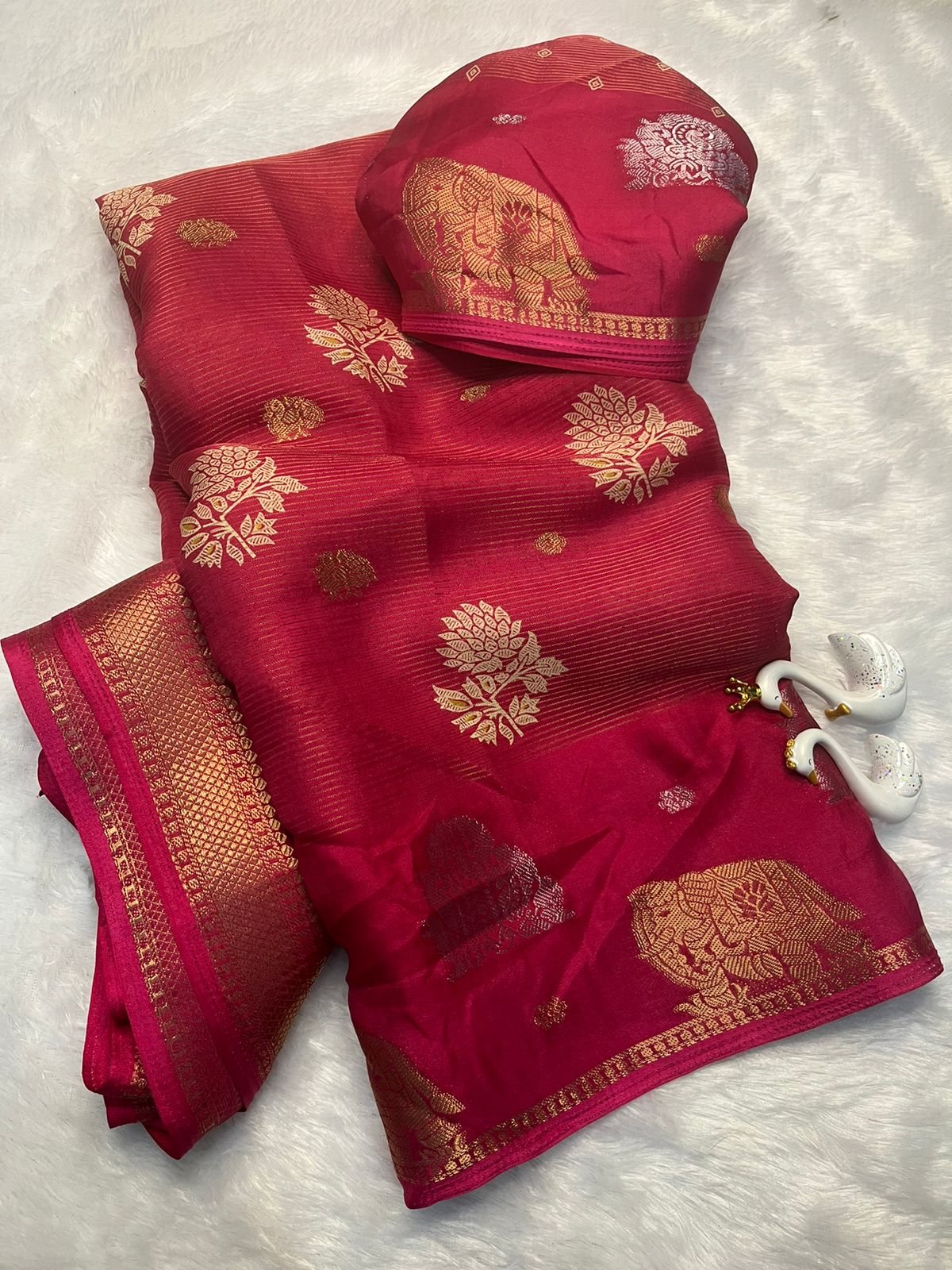 Premium Crepe Silk Saree – Jacquard Butta & Lining Weave.