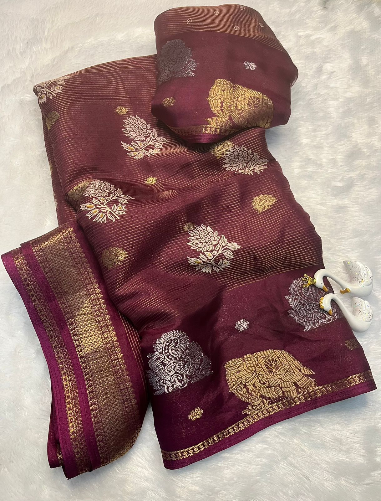 Premium Crepe Silk Saree – Jacquard Butta & Lining Weave.