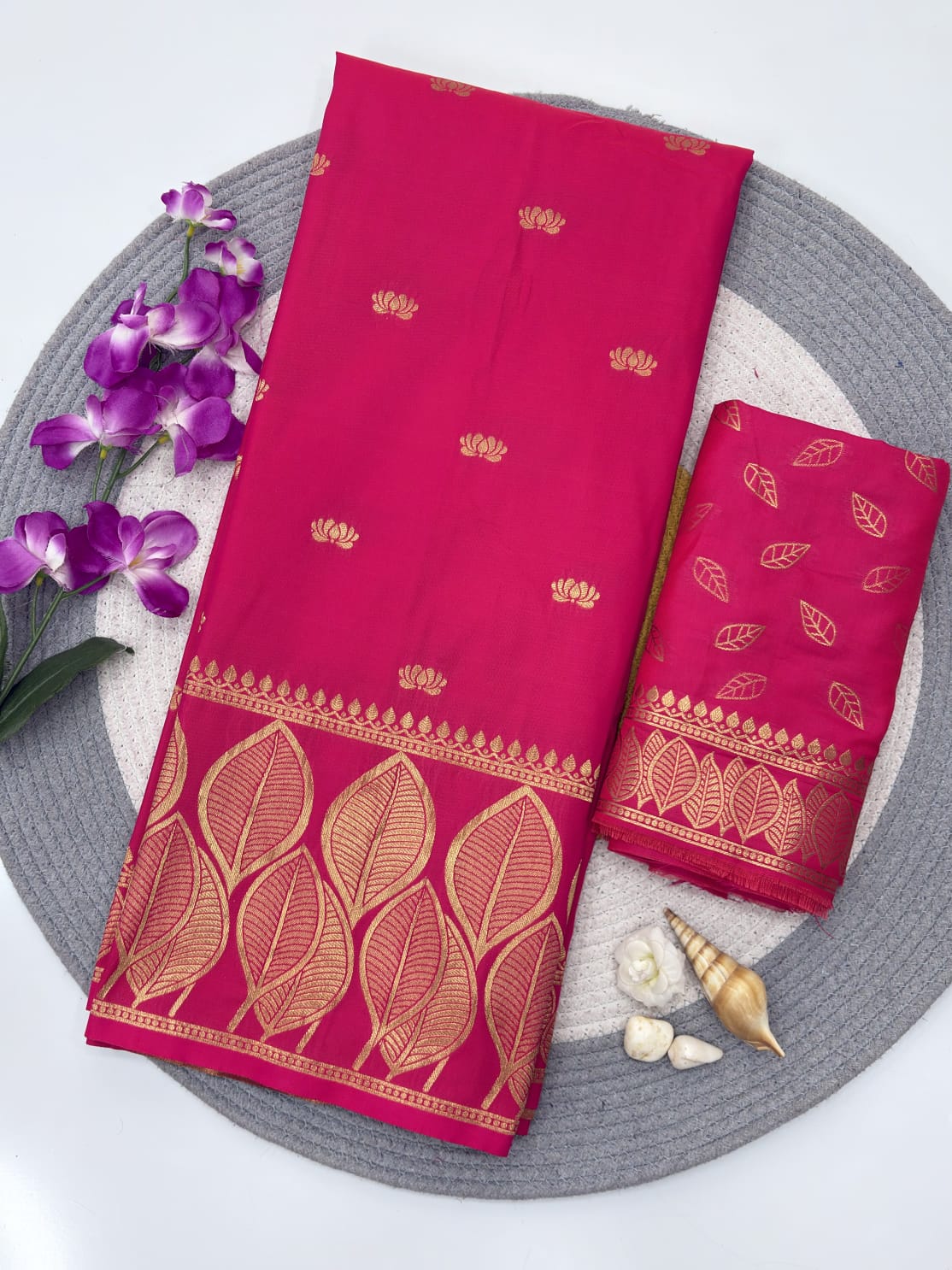 Premium Soft Silk Saree – 3D Concept Pallu, Leaf Border & Lotus Motifs.