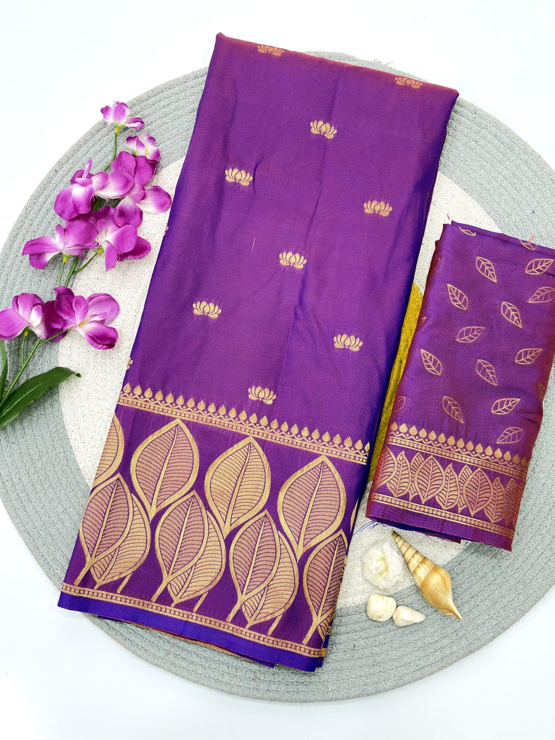 Premium Soft Silk Saree – 3D Concept Pallu, Leaf Border & Lotus Motifs.