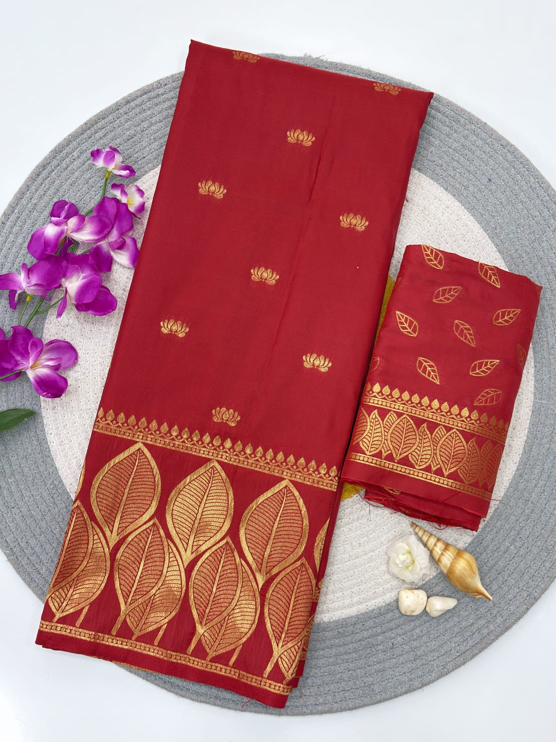 Premium Soft Silk Saree – 3D Concept Pallu, Leaf Border & Lotus Motifs.