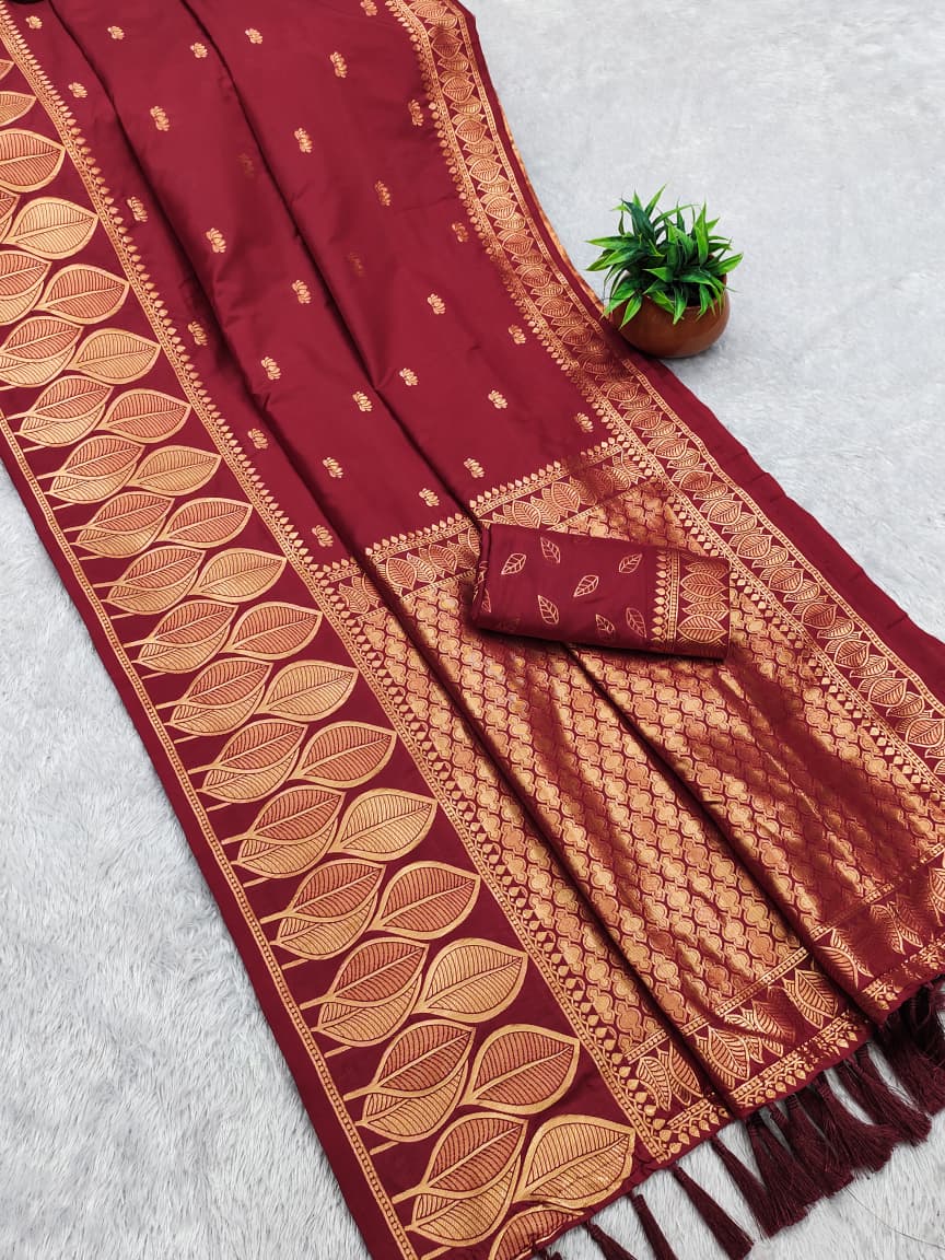 Premium Soft Silk Saree – 3D Concept Pallu, Leaf Border & Lotus Motifs.