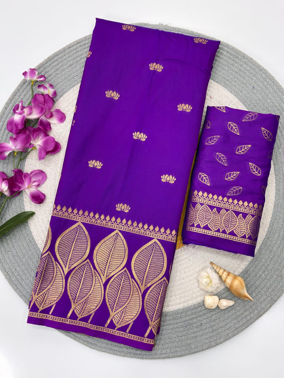Premium Soft Silk Saree – 3D Concept Pallu, Leaf Border & Lotus Motifs.